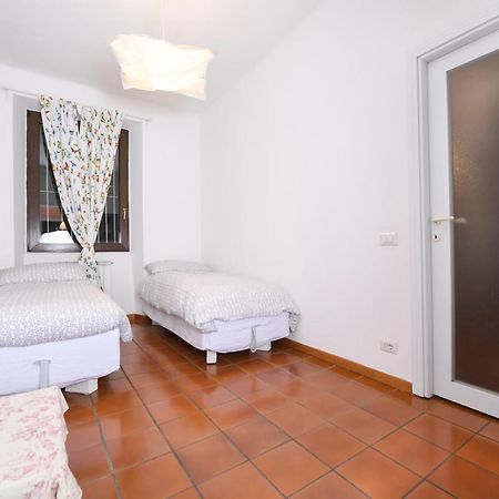 Villa Pinetina B&B Lasnigo Dış mekan fotoğraf