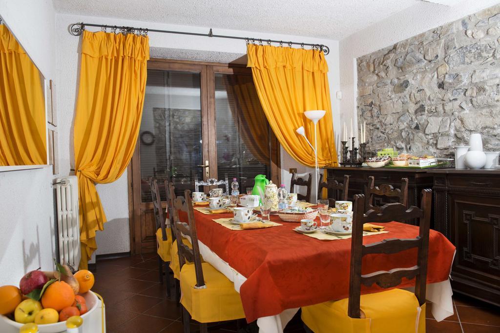 Villa Pinetina B&B Lasnigo Oda fotoğraf