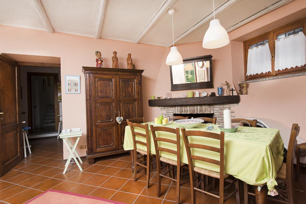 Villa Pinetina B&B Lasnigo Dış mekan fotoğraf